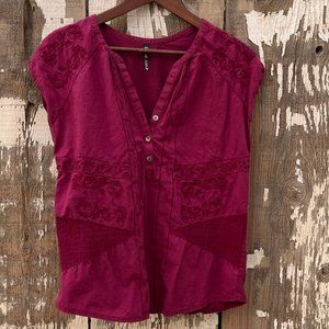 KUHL cap sleeve feminine top with detailing